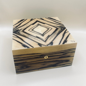 elie-bleu-royal-ebony-75